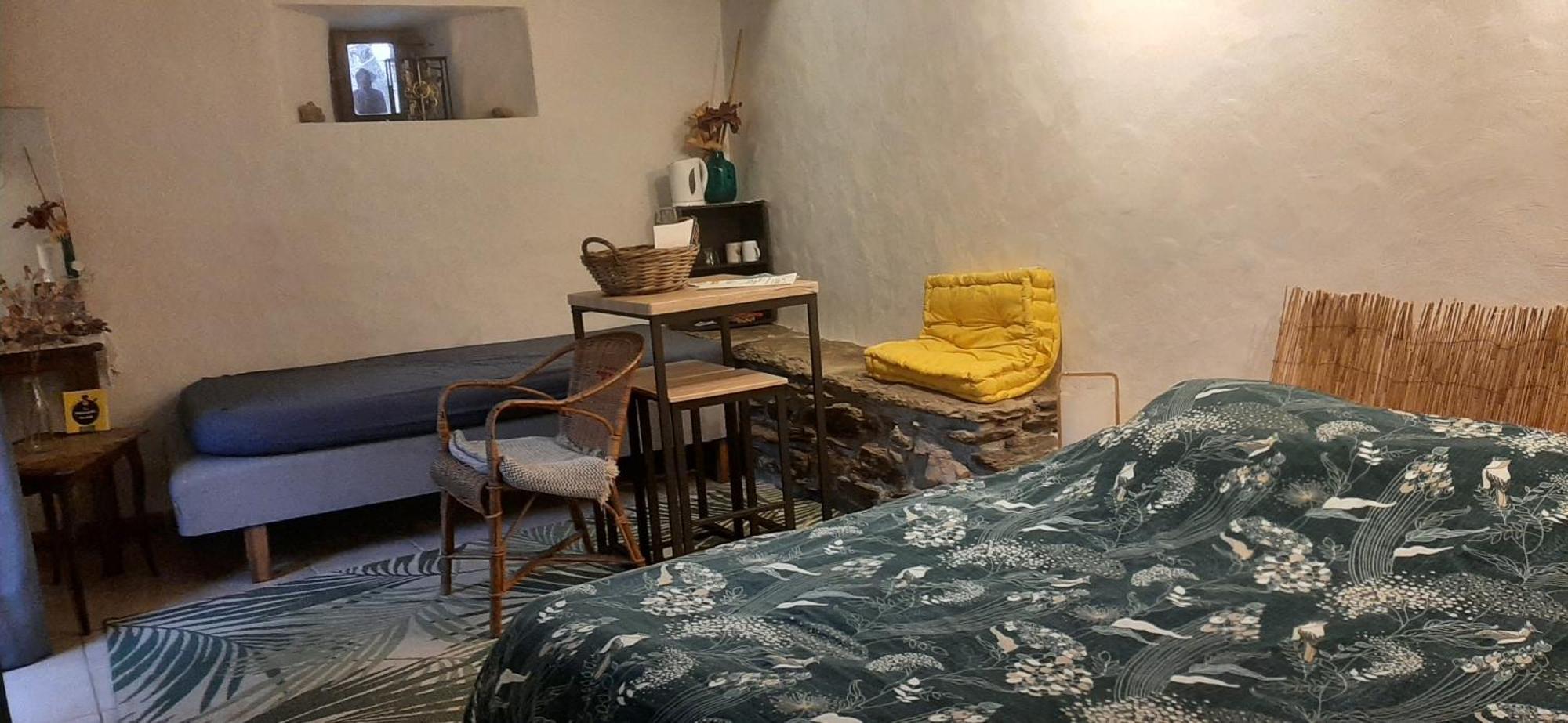 Le Petit Nid Bed & Breakfast Sablieres Exterior photo